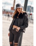 Kurze, lockere Damenjacke mit Fell, schwarz 8621 – Online-Shop – Boutique